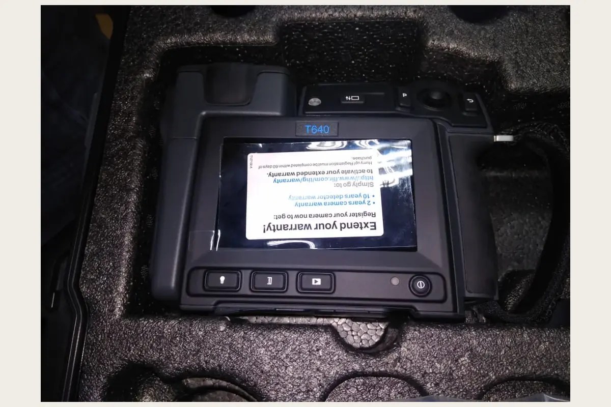 flir t640 closeup display unit for thermal imaging, calibration, ndt and inspection tools, technical training reference